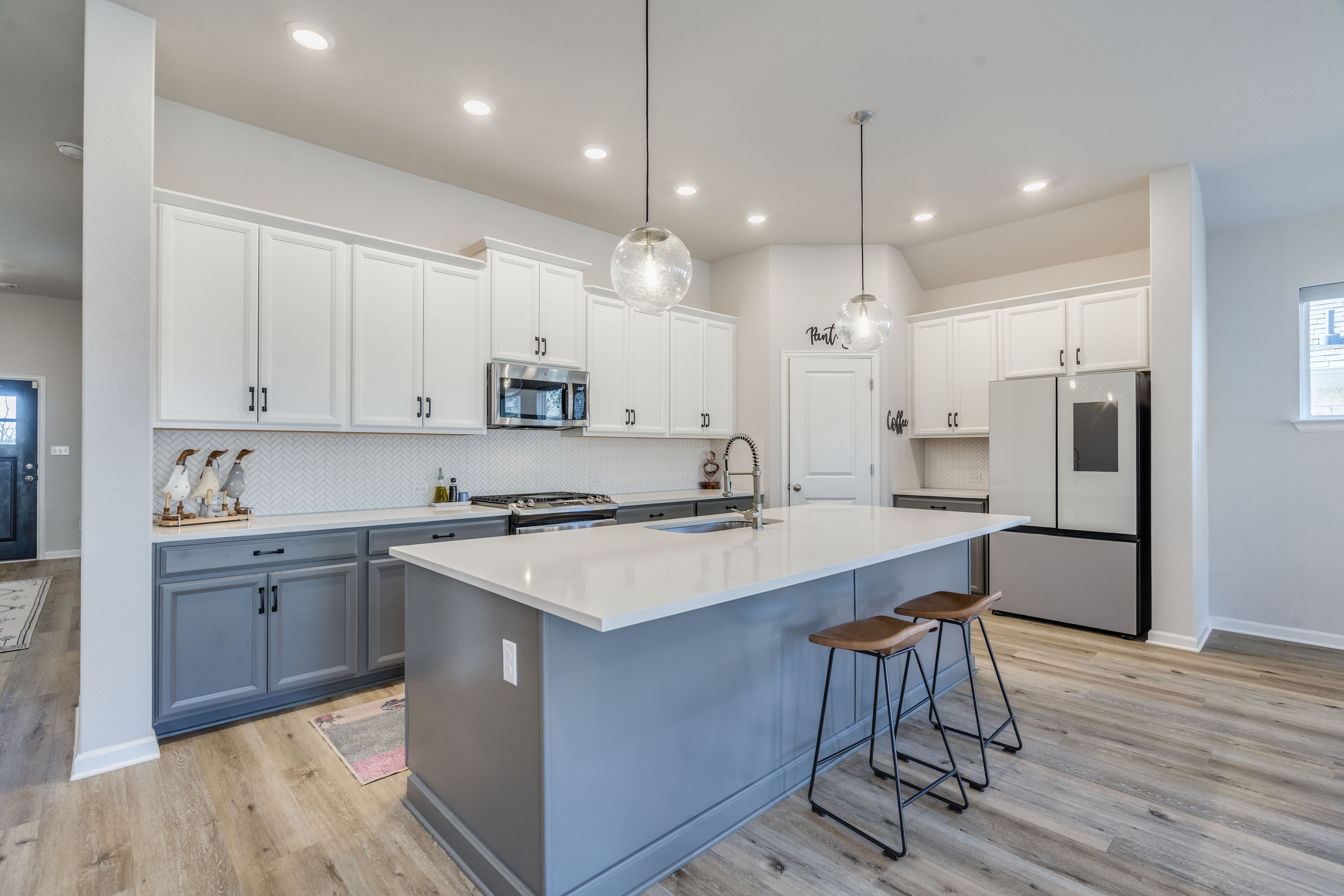 Real estate photography kitchen in Austin, TX
